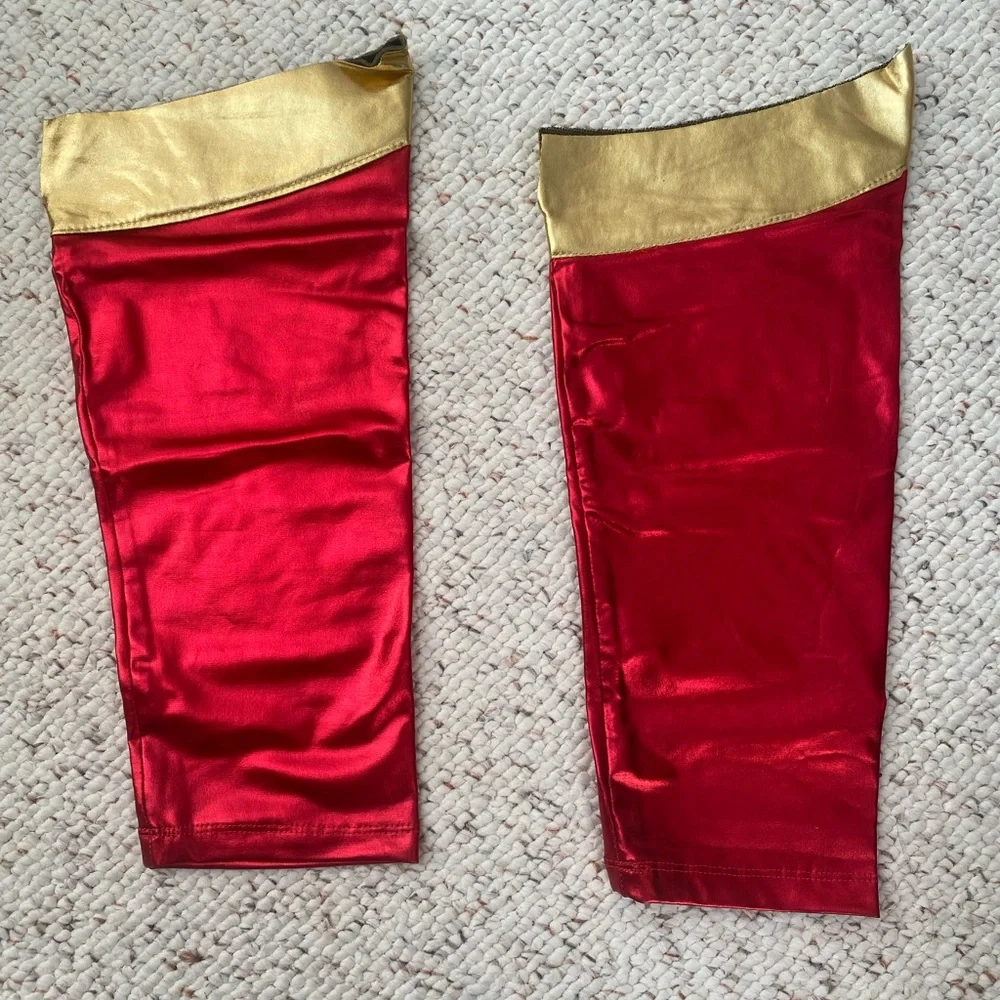 Blue and red women’s Supergirl/Superman Halloween costume - Picture 2 of 3